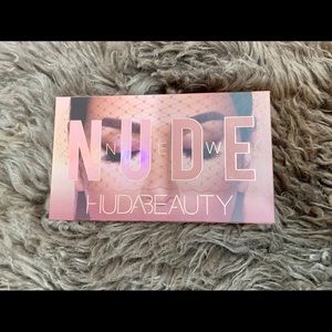 Huda beauty nude